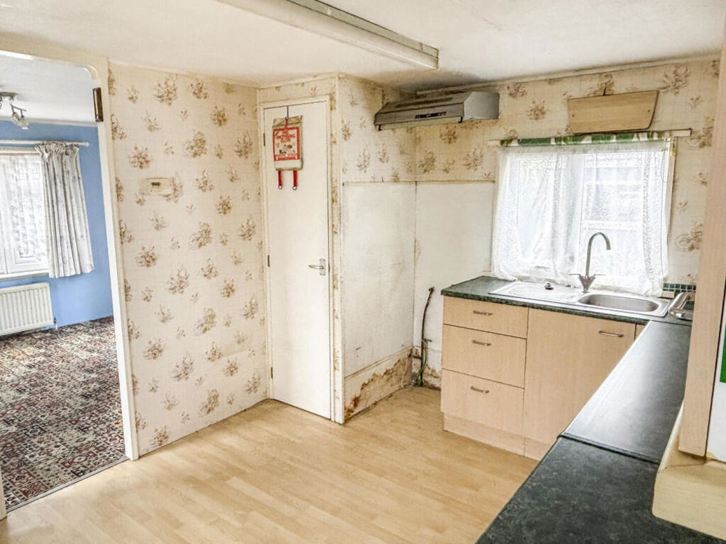 Property image 7 of 12