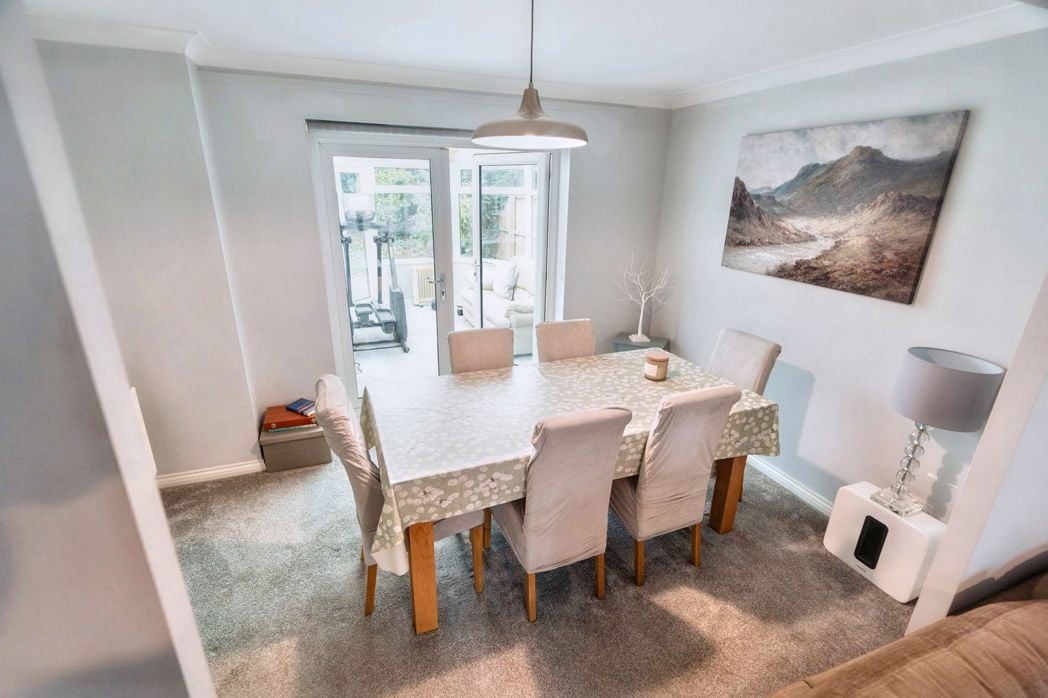 Property image 5 of 19