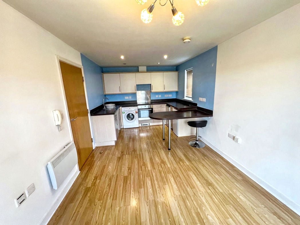 Property image 2 of 10