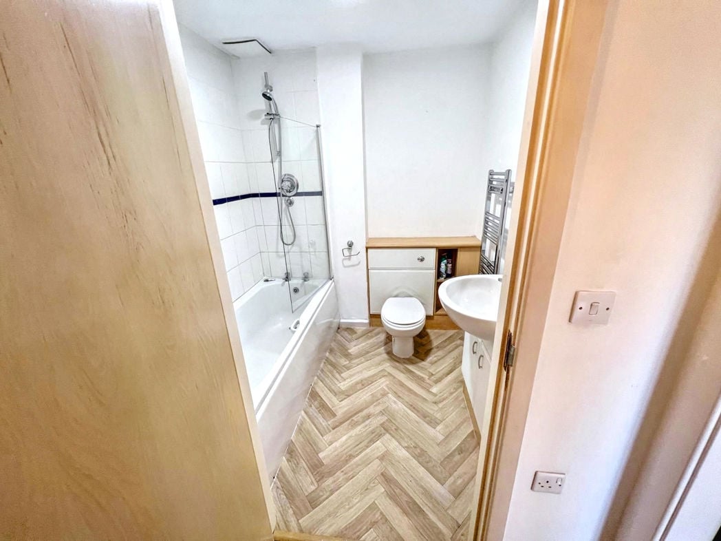 Property image 6 of 10