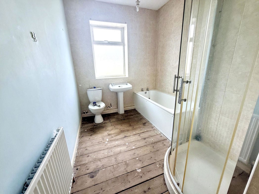 Property image 11 of 13