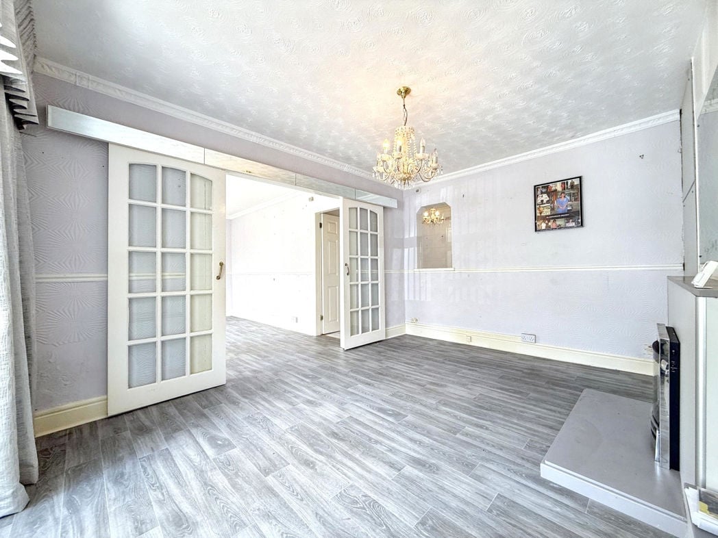Property image 7 of 15