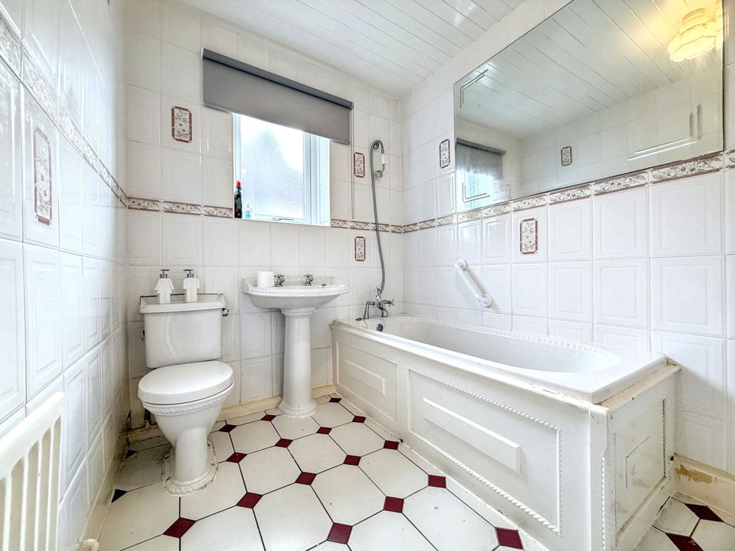 Property image 12 of 15