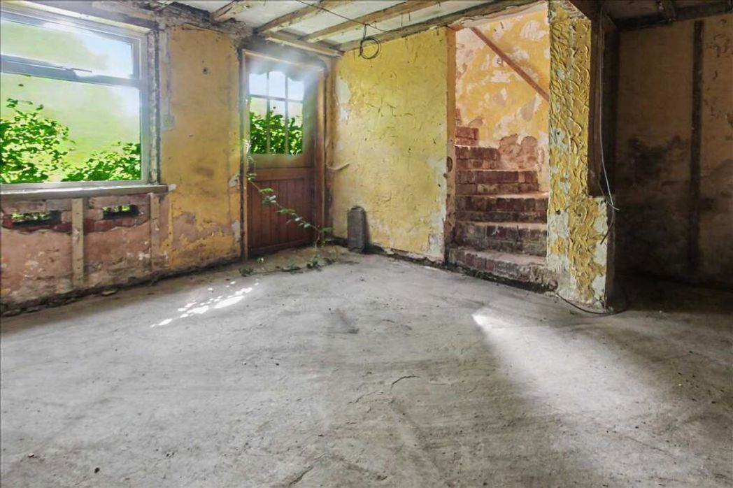 Property image 6 of 12