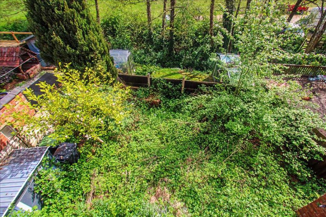 Property image 9 of 12