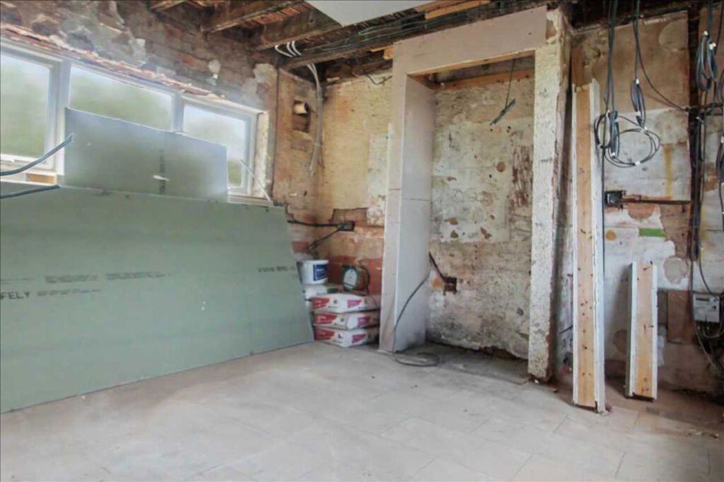 Property image 12 of 12
