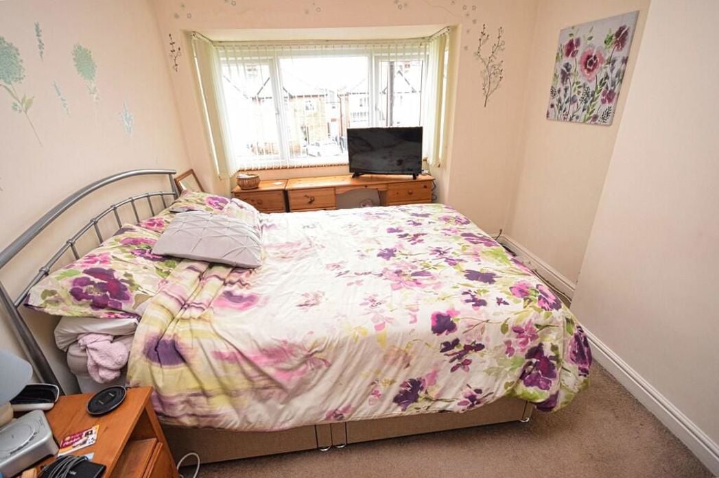 Property image 6 of 8
