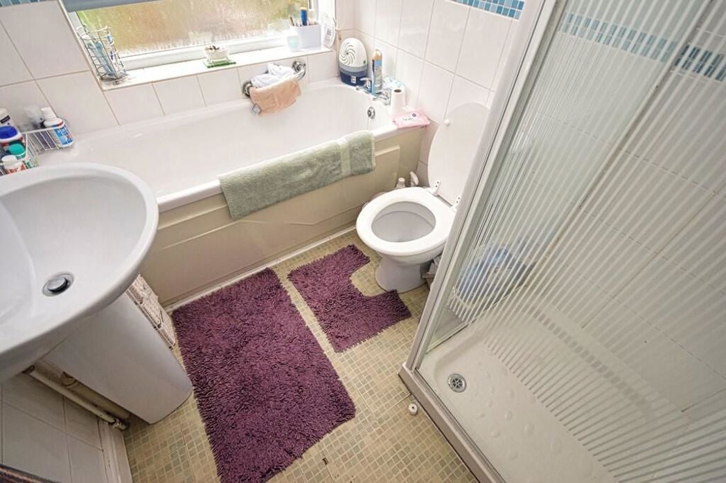 Property image 7 of 8