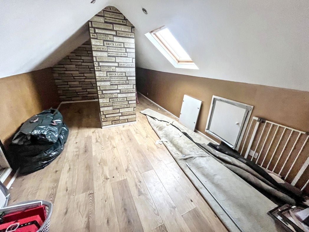 Property image 10 of 15