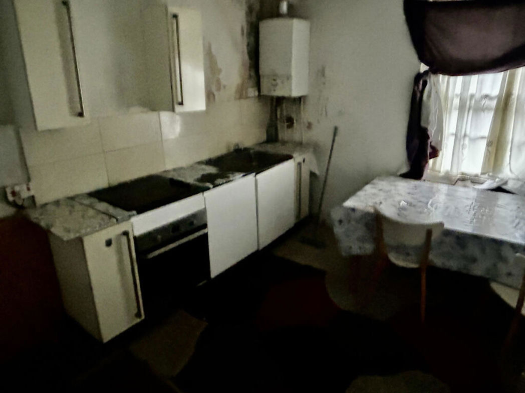 Property image 6 of 8
