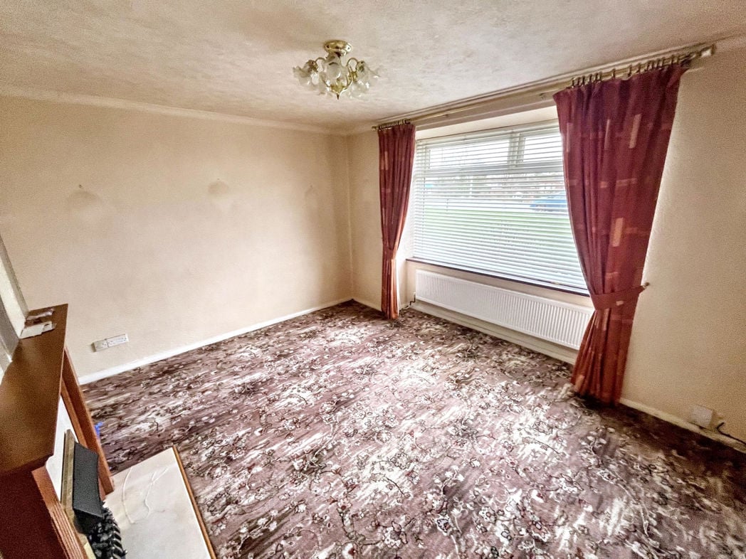 Property image 2 of 13