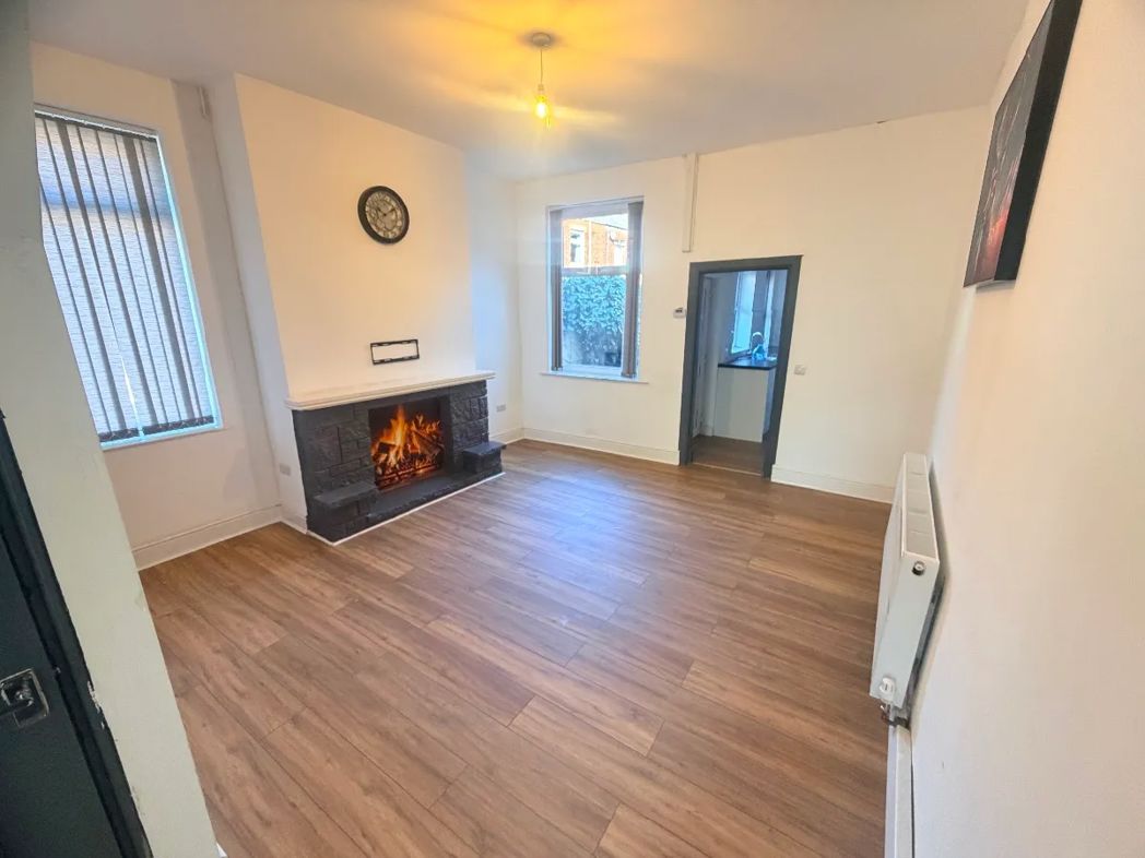 Property image 2 of 14