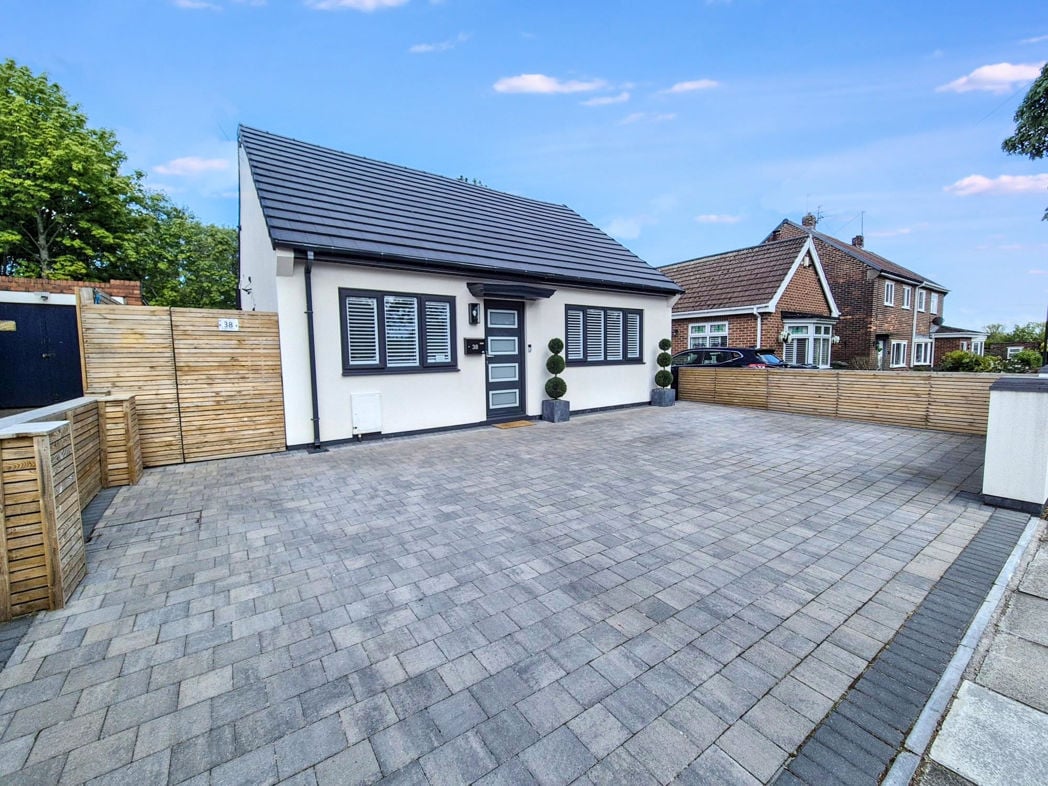 Property image 1 of 27