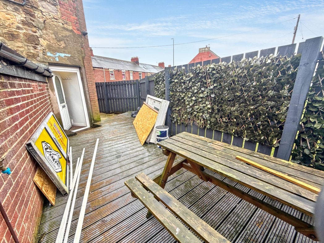 Property image 8 of 14