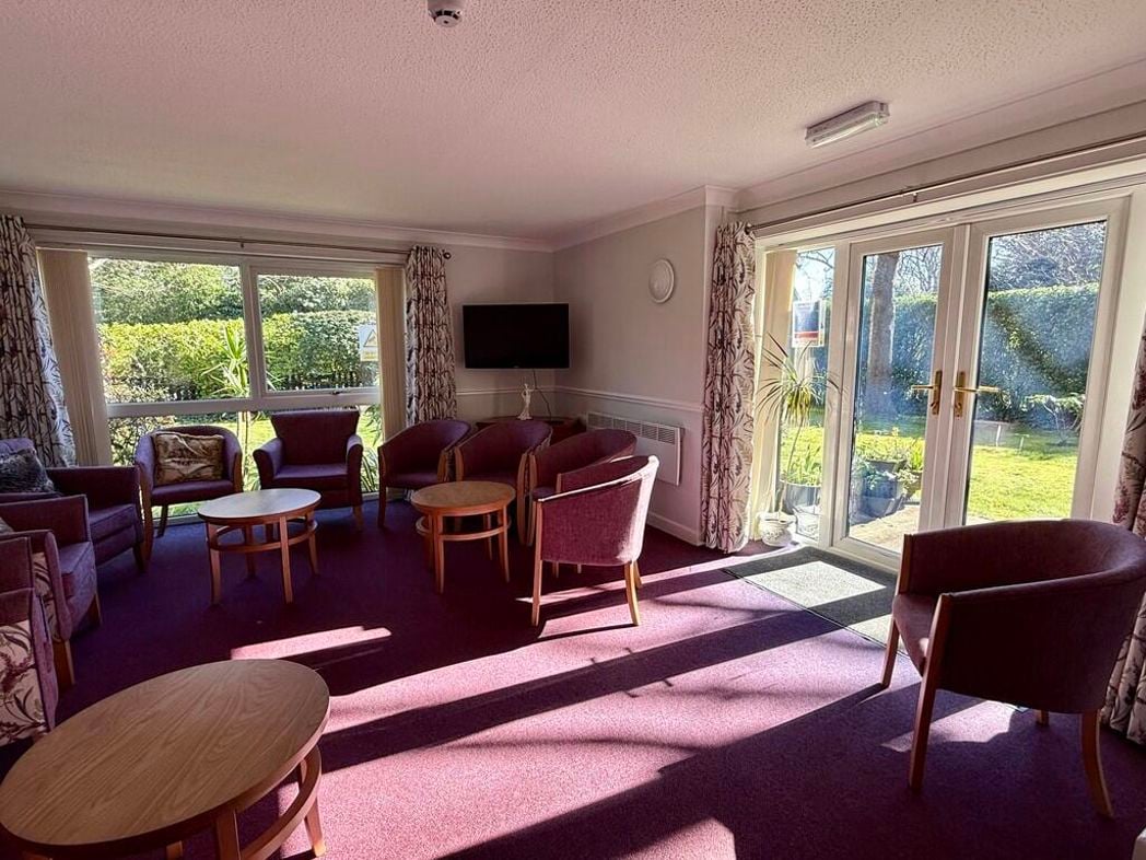 Property image 7 of 12