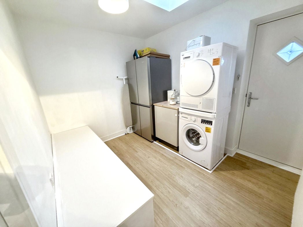 Property image 12 of 25