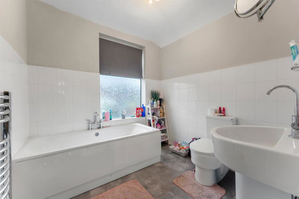 Property image 10 of 11