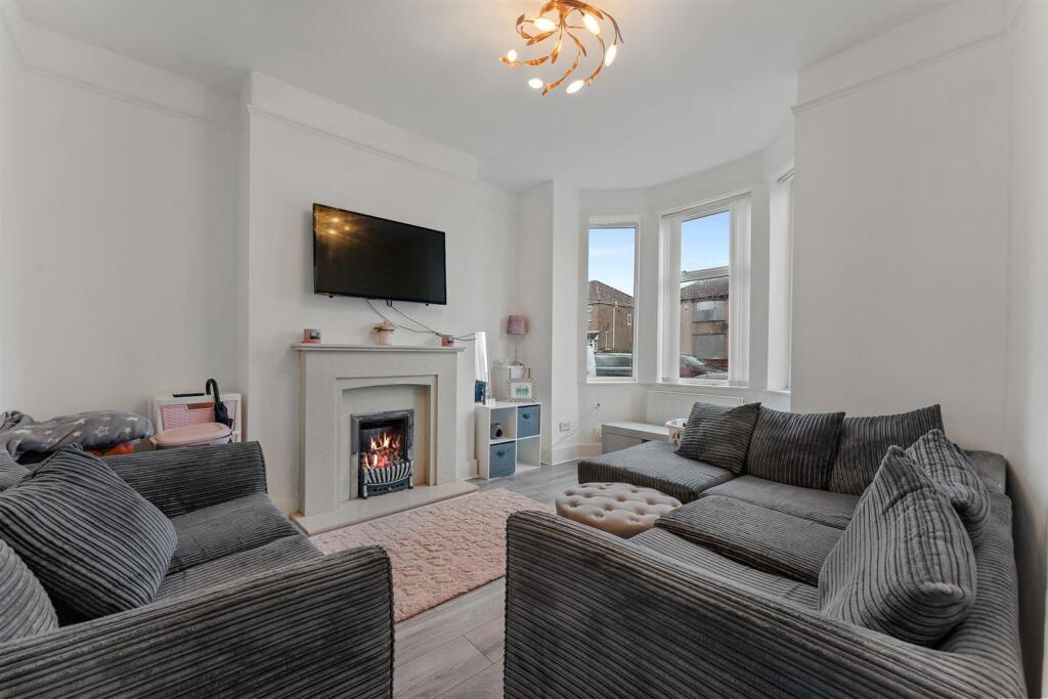 Property image 2 of 11