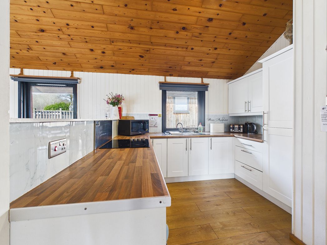 Property image 5 of 15