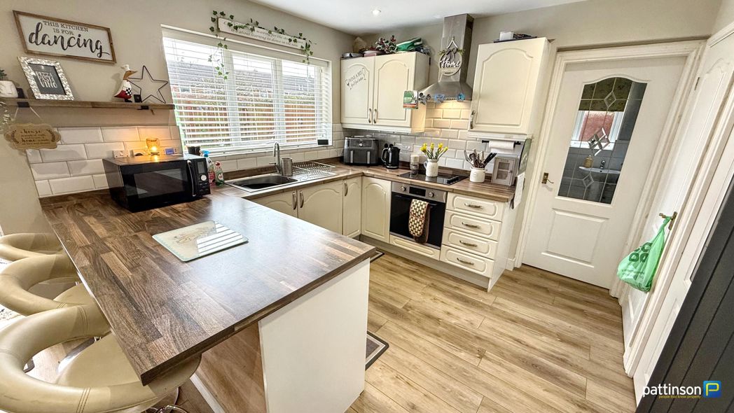 Property image 8 of 29