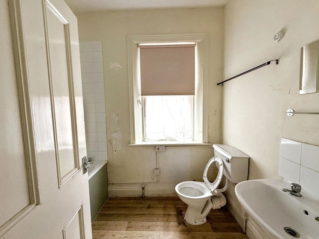 Property image 6 of 6