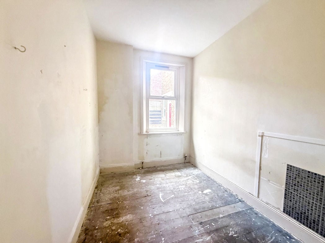 Property image 5 of 6