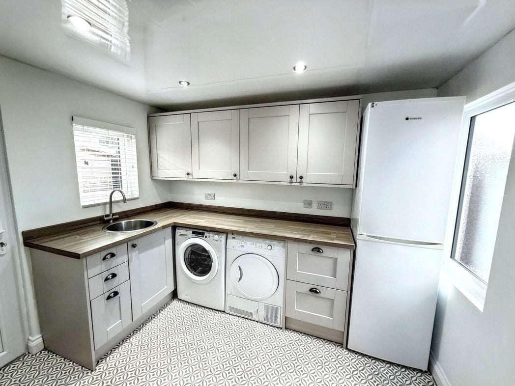 Property image 6 of 12