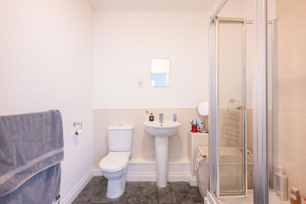 Property image 14 of 16