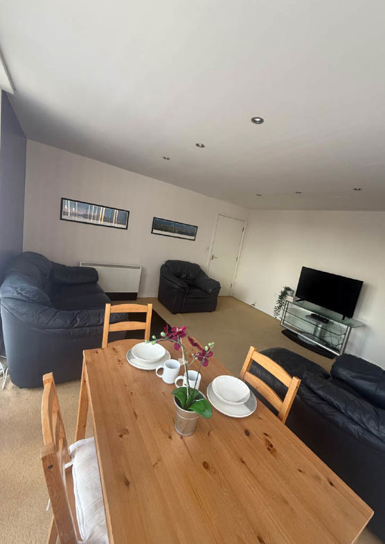 Property image 3 of 24