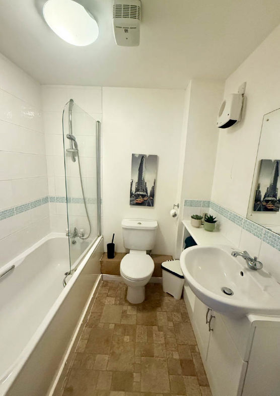 Property image 12 of 24