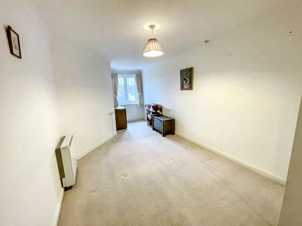 Property image 5 of 13