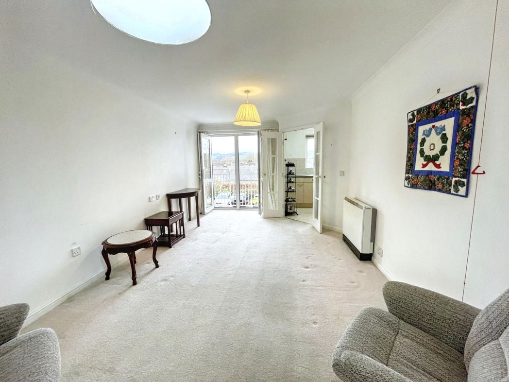 Property image 11 of 13