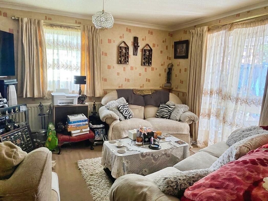 Property image 2 of 12