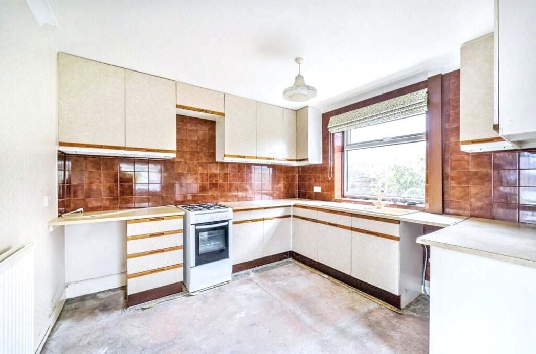 Property image 2 of 14