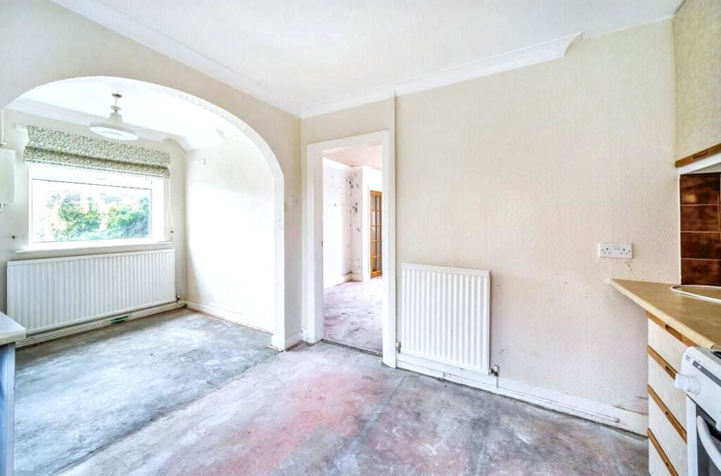 Property image 3 of 14