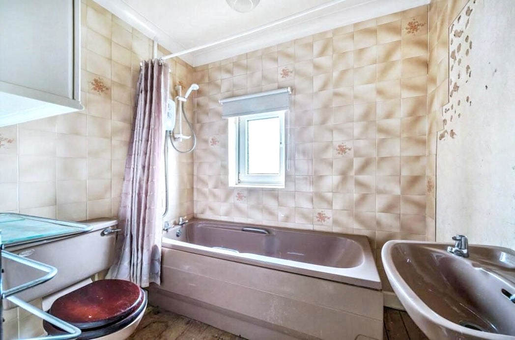 Property image 10 of 14