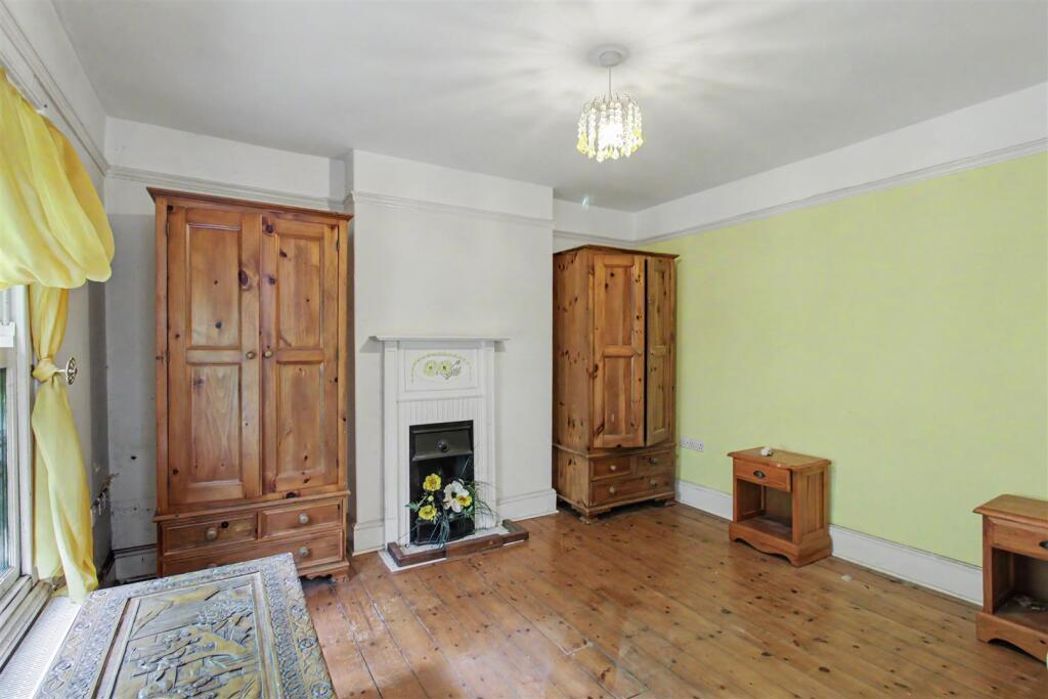 Property image 3 of 26
