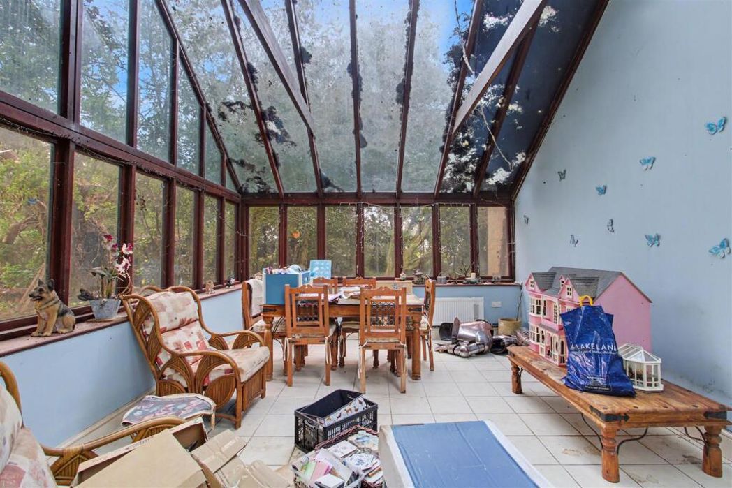 Property image 6 of 26