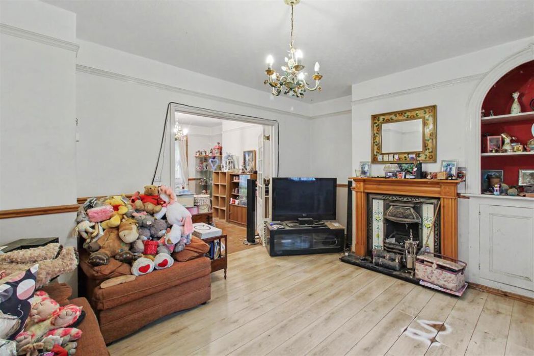 Property image 13 of 26