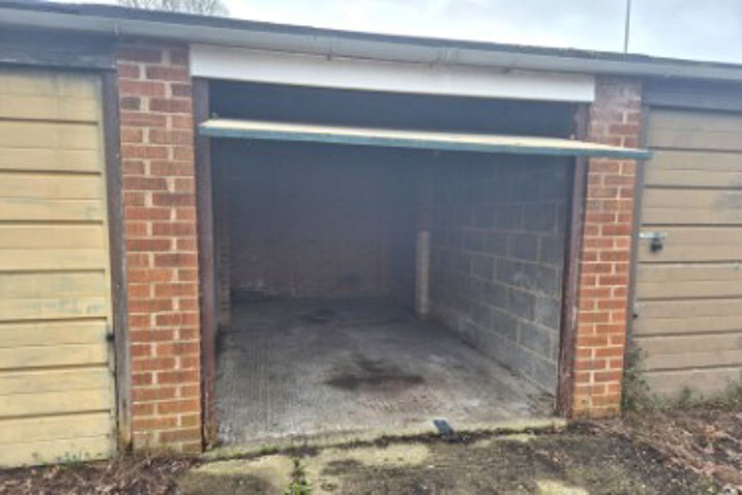 Property image 2 of 2