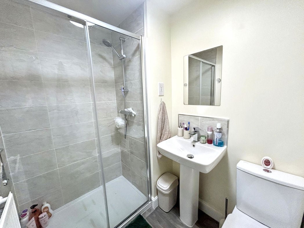 Property image 11 of 15