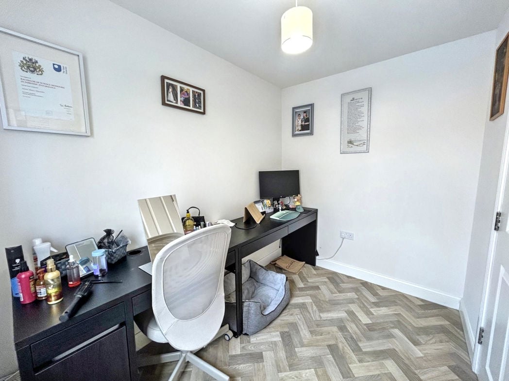 Property image 5 of 15