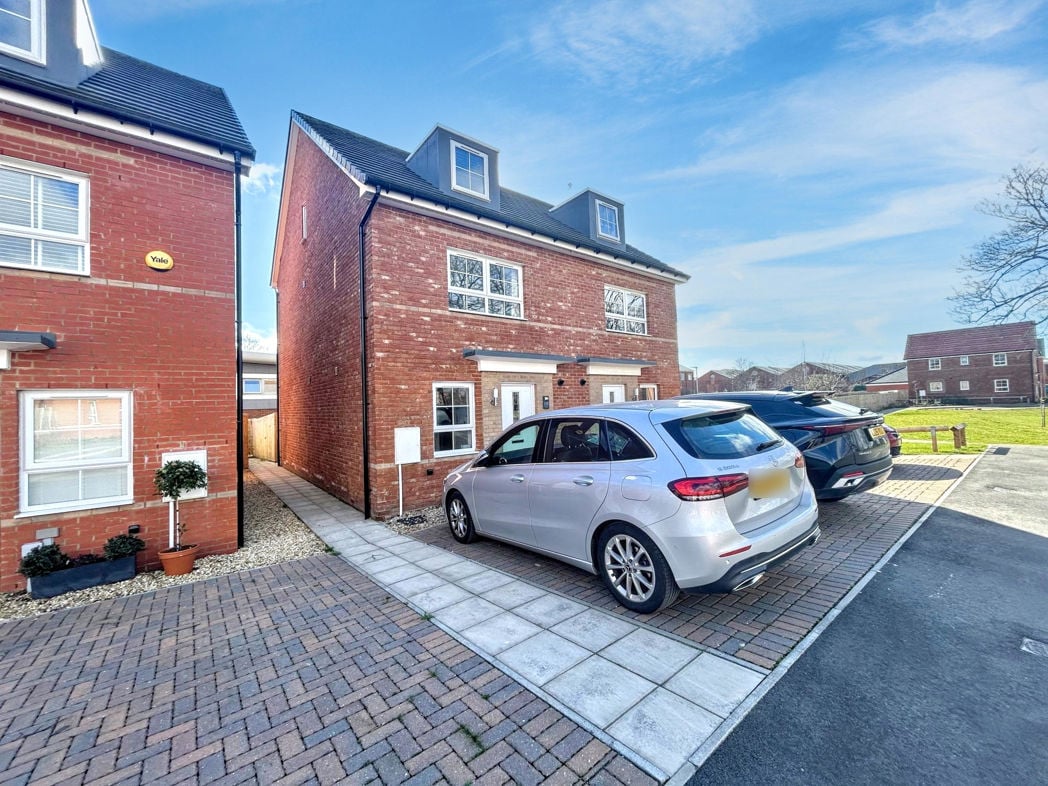 Property image 1 of 15