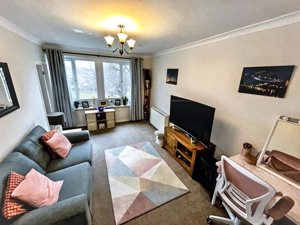 Property image 2 of 10