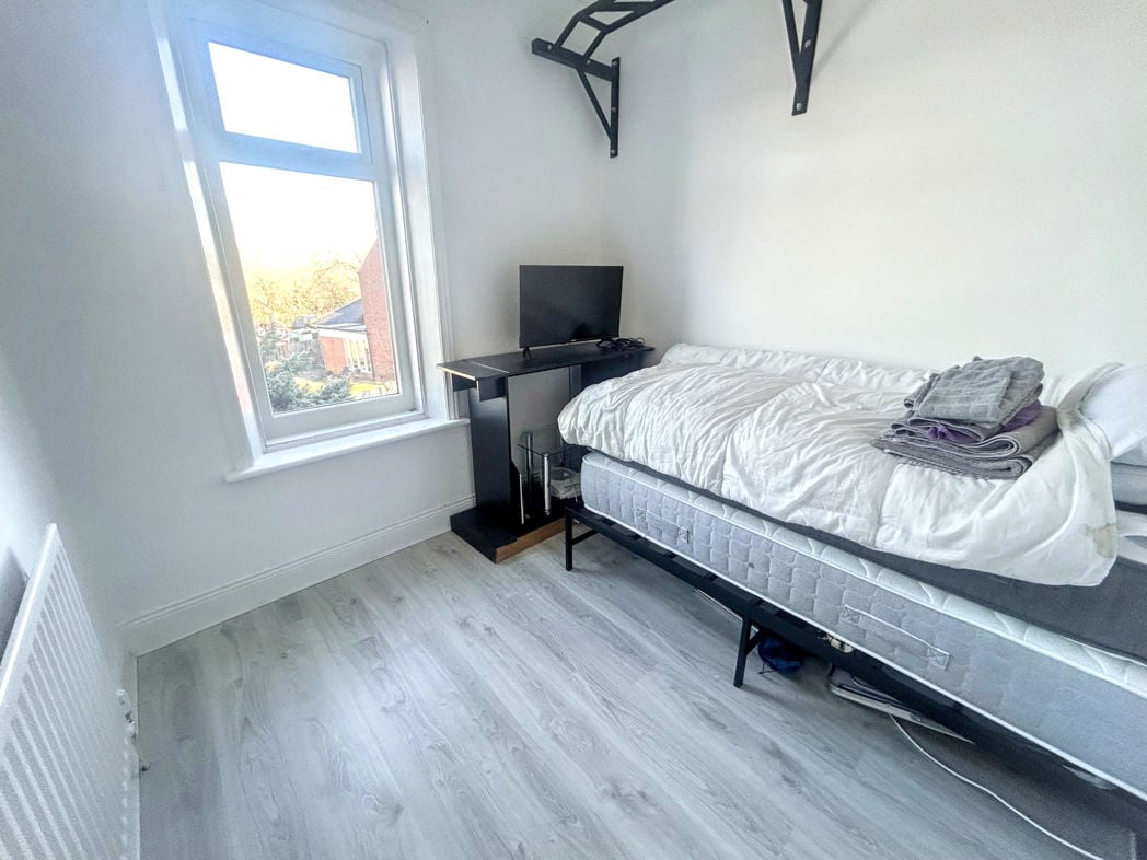 Property image 11 of 13