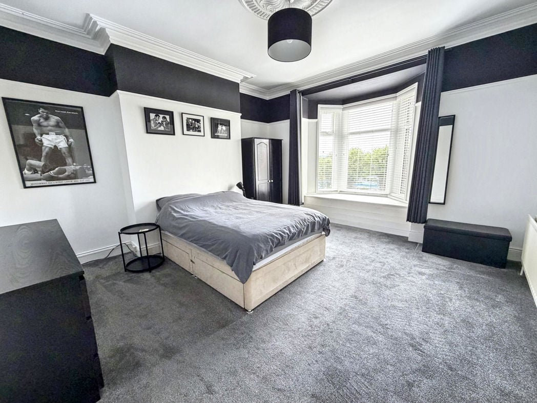 Property image 3 of 12