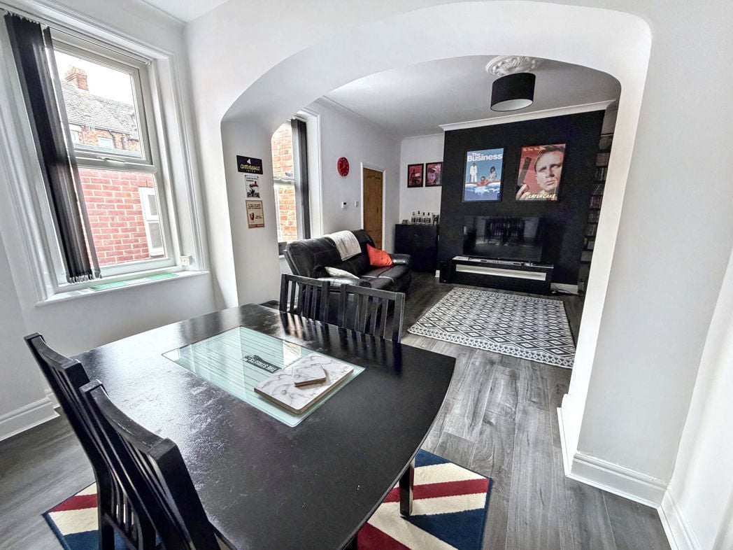 Property image 4 of 12