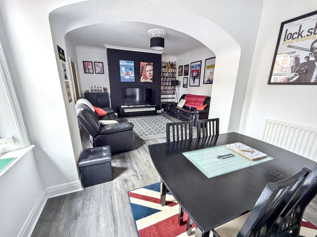 Property image 6 of 12