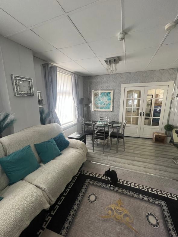 Property image 6 of 20