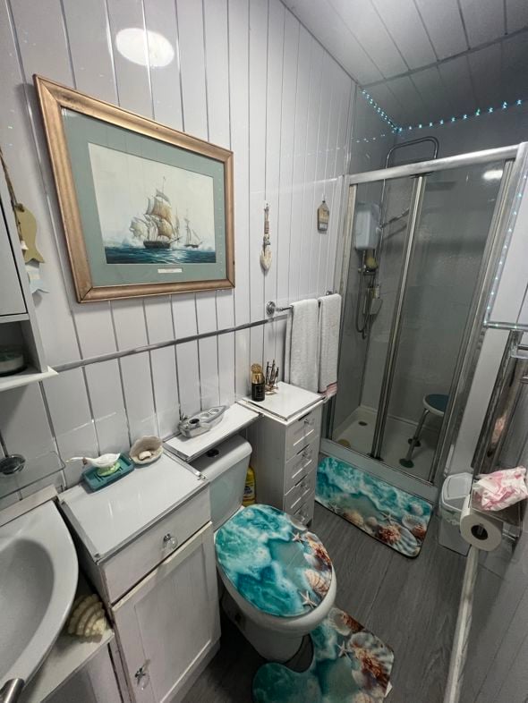 Property image 8 of 20